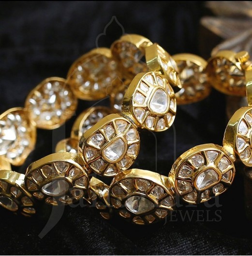 Jahanara Luxury Kundan Bangles