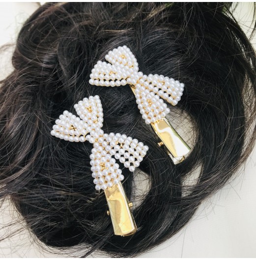 Pearl Blow Alligator Clip