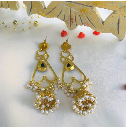 Gold Tone Black Stone Long Pearl Jhumki 