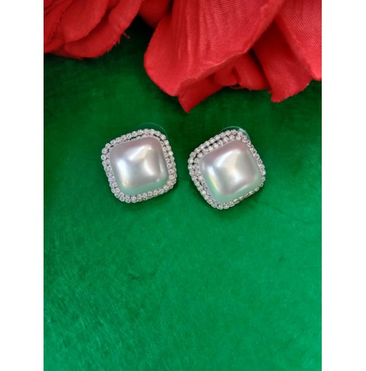 Shell Pearl Zircon Edged Studs