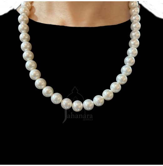 White Pearl Necklace