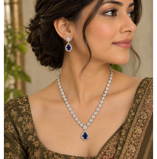 Flower Clustered Diamond Set Flower Clustered Diamond Set