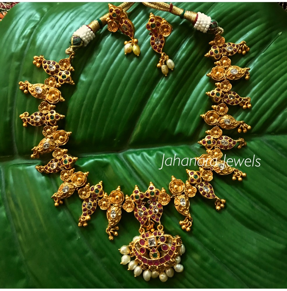 Pink Green Gold Tone Gulband Necklace