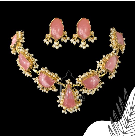 Rose Quartz Stone Necklace Set 